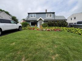 107 Azalea Road 长岛 Levittown, NY