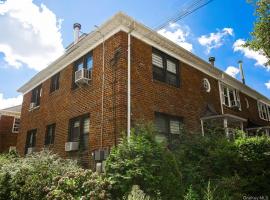 20920 42nd Avenue 贝塞 Bayside, NY