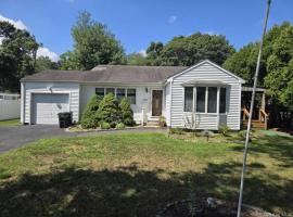 1556 N Gardiner Drive 海湾 Bay Shore, NY