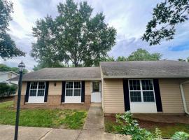 474 Darwen Drive #A 房源照片 1