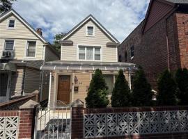 39-68 59th Street 木边 Woodside, NY
