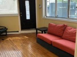 81-07 Astoria Boulevard 艾姆赫斯特 East Elmhurst, NY