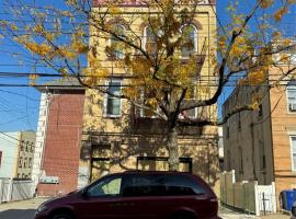 60-03 56th road Road #3 麦斯佩斯 Maspeth, NY