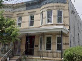 7619 85th Drive #2 FL 木港 Woodhaven, NY