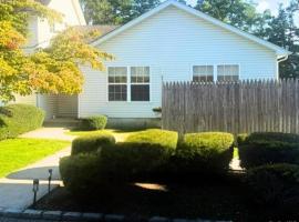 198 Moriches Road #B 圣占士 Saint James, NY