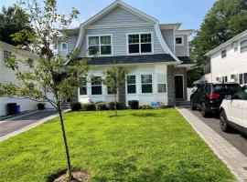 9 Mohegan Avenue #A 华盛顿港 Port Washington, NY