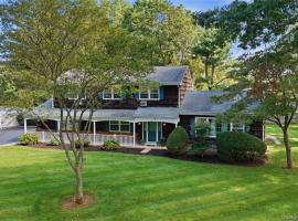 4 Farmington Court 亨廷顿站 Huntington Station, NY
