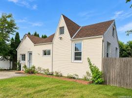 302 McCall Avenue 西艾斯利普 West Islip, NY