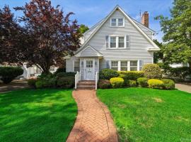 38 Fern Street 花卉园 Floral Park, NY