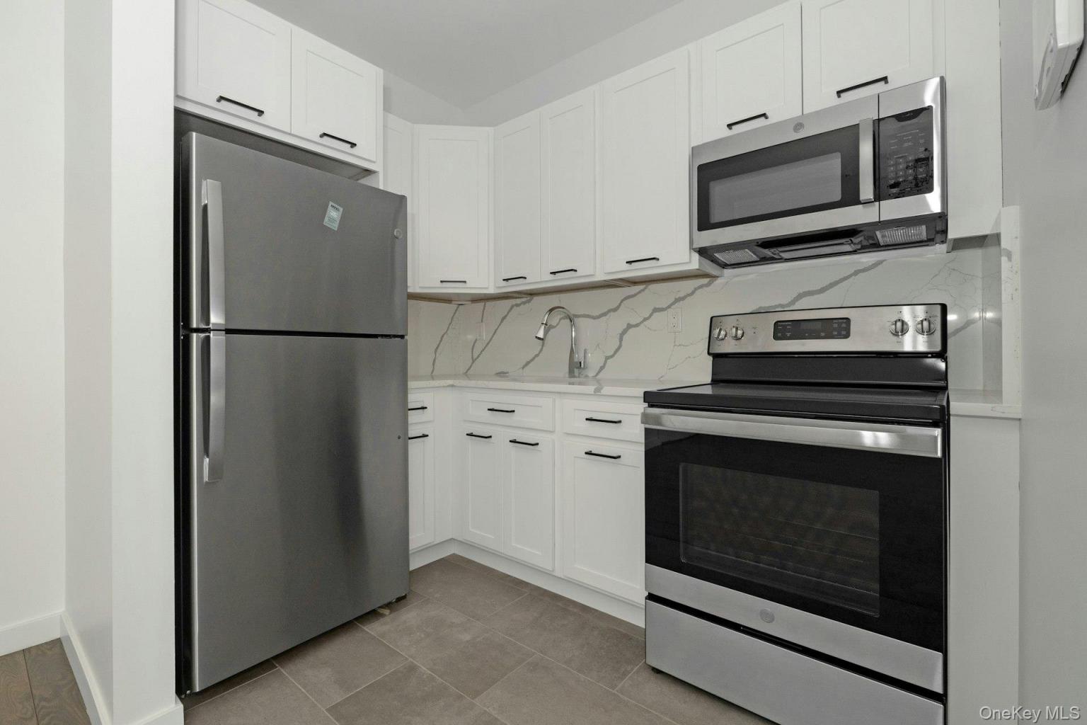 #12 photo, 962 S Route 9W, 纽约州 Congers , NY 10920