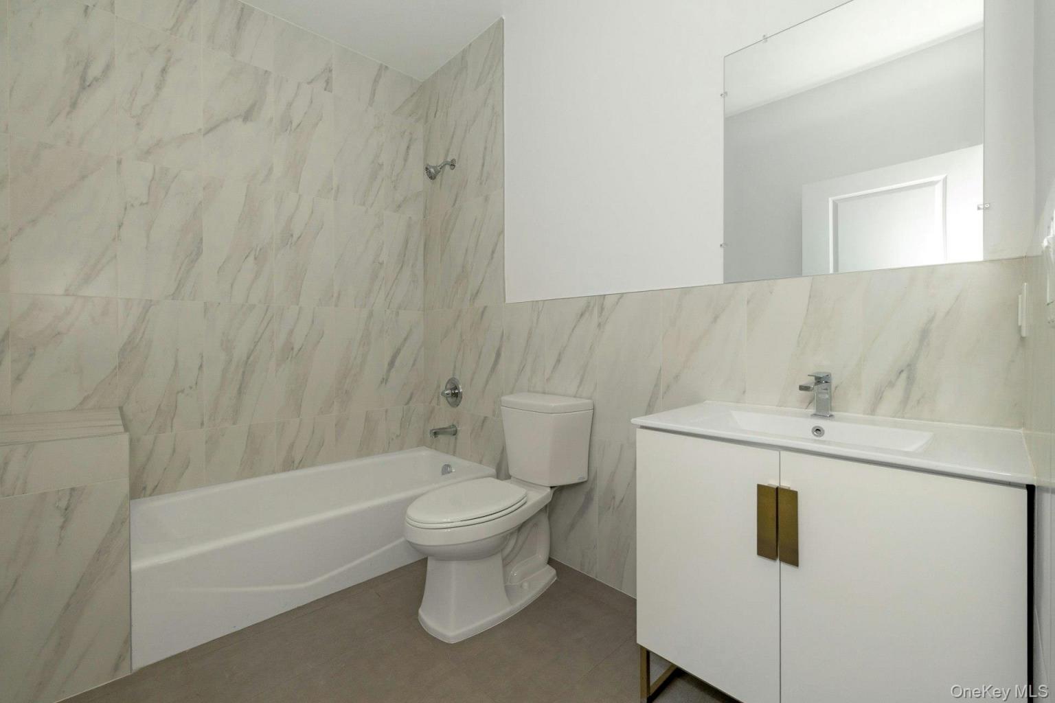 #14 photo, 962 S Route 9W, 纽约州 Congers , NY 10920