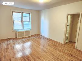 3900 GREYSTONE Avenue #23E 房源照片 1