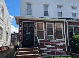 669 East 42nd Street 东夫拉特布什 East Flatbush, NY