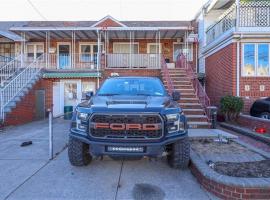 1574 East 66th Street 房源照片 1