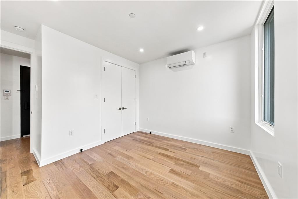 #10 photo, 406 Fenimore Street, 布鲁克林 Lefferts Garden , NY 11225