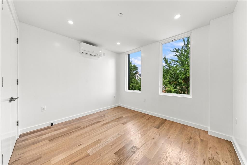 #9 photo, 406 Fenimore Street, 布鲁克林 Lefferts Garden , NY 11225