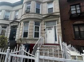 338 East 22nd Street 房源照片 1