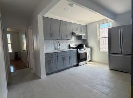 7611 101st Avenue #2 房源照片 1