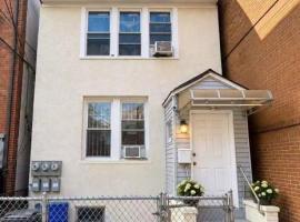 5712 Xenia St 可乐娜 Corona, NY