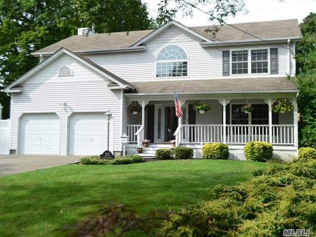 #1 photo, 312 Cambon Avenue, Saint James , NY 11780