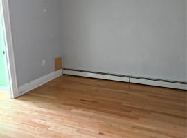12710 Liberty Avenue 房源照片 1