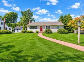 72 S Penataquit Avenue 房源照片 1