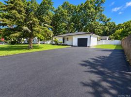 220 Moriches Avenue 房源照片 1