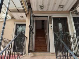 13930 Laurelton Parkway 房源照片 1