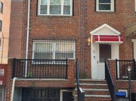 10548 65th Road 森林小丘 Forest Hills, NY