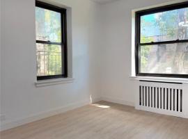 22-27 76th Street #B2 房源照片 1