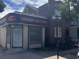 9024 Glenwood Road 房源照片 1