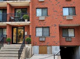 144-34 37th Avenue #201 房源照片 1