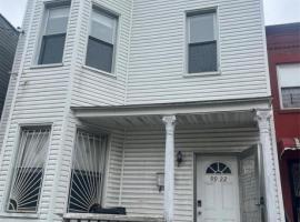 99-22 34th Ave 可乐娜 Corona, NY