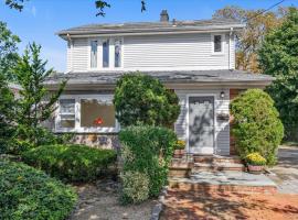 585 Seaman Avenue 房源照片 1