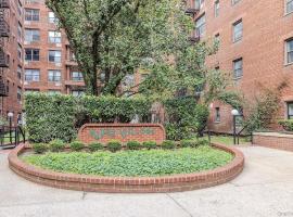 1275 E 51st Street #4L 房源照片 1