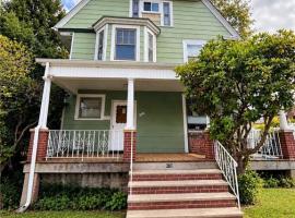 261 Elm Street 房源照片 1