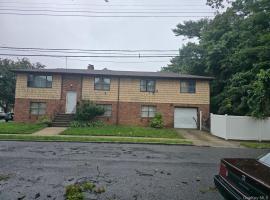 223-03 101st Avenue 房源照片 1