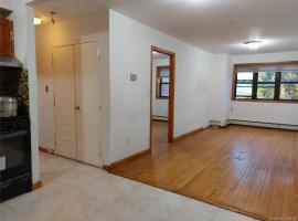 102-14 Lewis Avenue #2D 房源照片 1