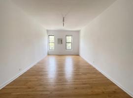305 Ocean Avenue #B55 房源照片 1