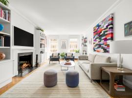 14 SUTTON Place S #14B 房源照片 1
