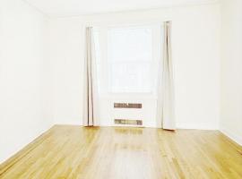 11007 73rd Road 森林小丘 Forest Hills, NY