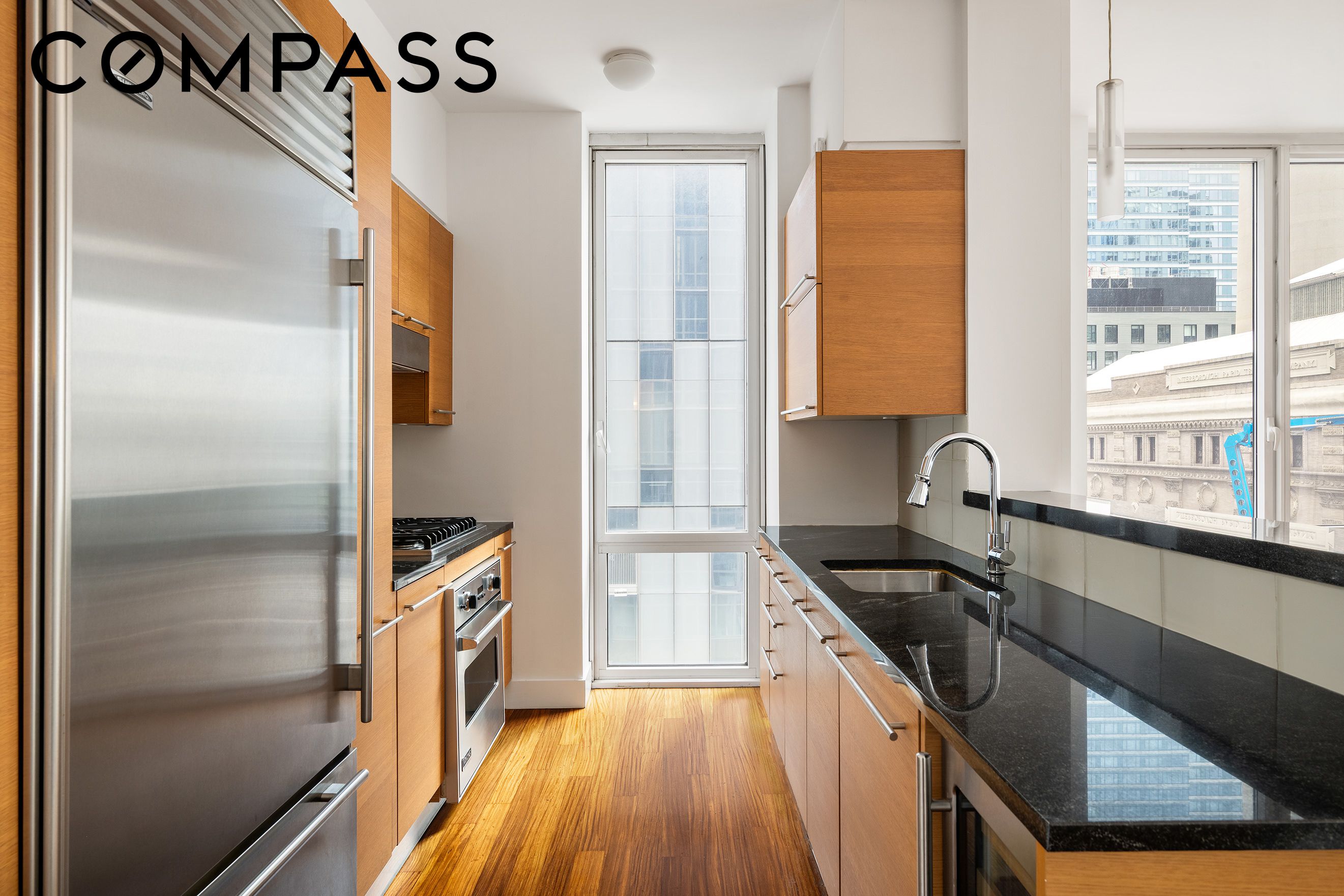 #5 photo, 10 W End Avenue, Upper West Side , NY 10023