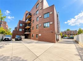 8895 26th Avenue #1A 房源照片 1