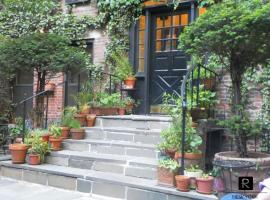 420 W 46th Street #B1-B2 房源照片 1