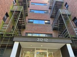 212-12 73rd Avenue 房源照片 1