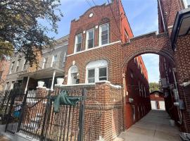 469 Atkins Avenue 房源照片 1