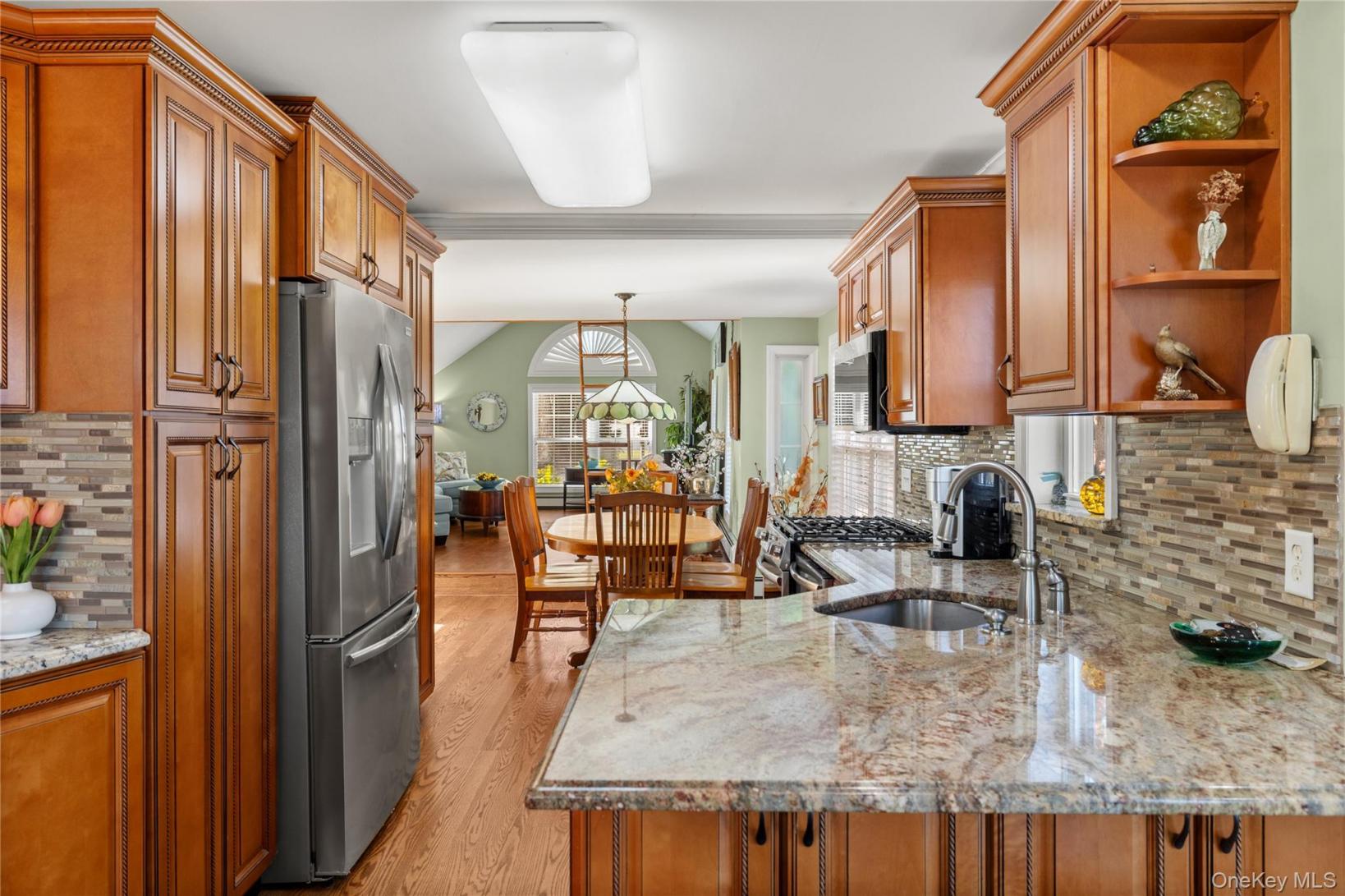#18 photo, 70 Featherbed Lane, Oakdale , NY 11769