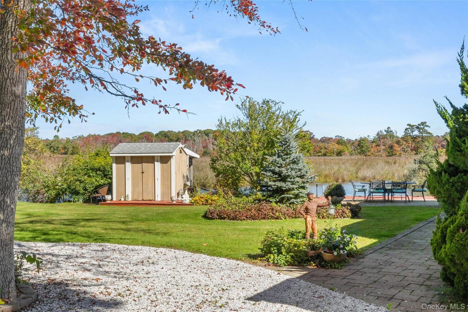 #7 photo, 70 Featherbed Lane, Oakdale , NY 11769