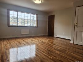 640 E 103 Street #2 房源照片 1