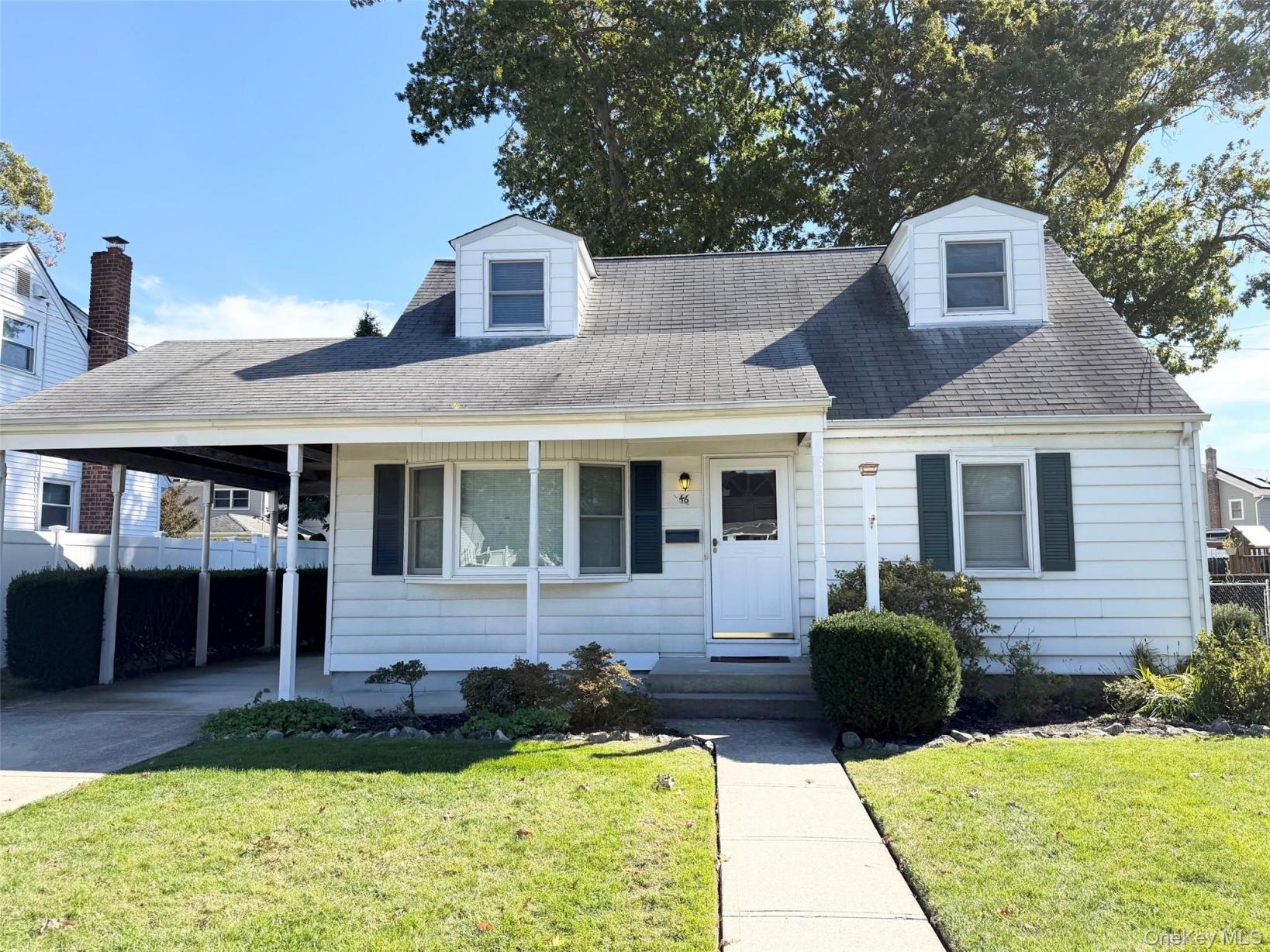 #1 photo, 46 Midwood Avenue, Farmingdale , NY 11735